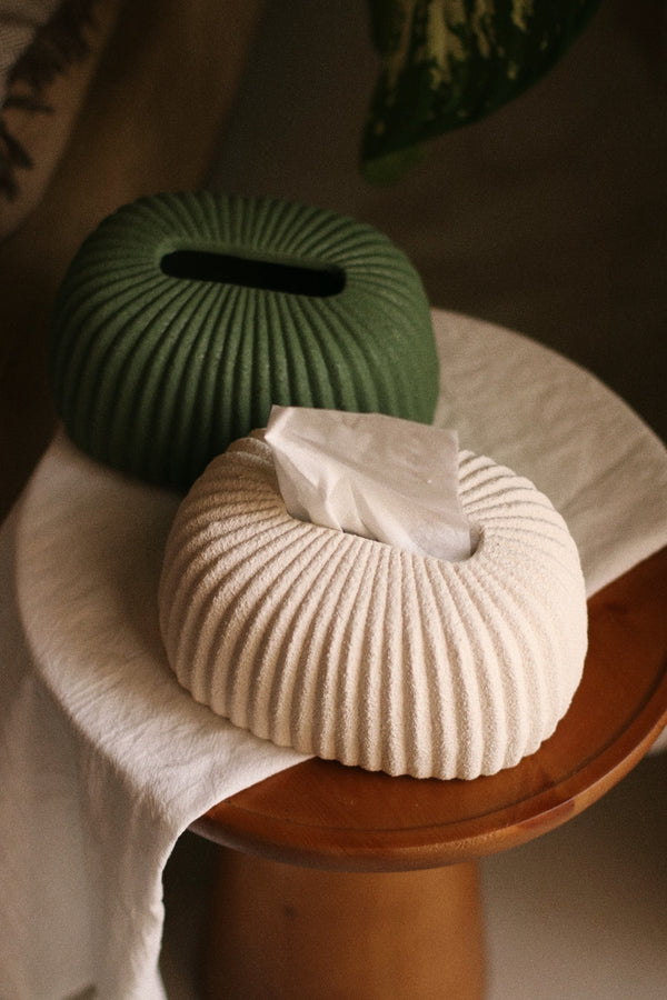 LINED TISSUE BOX