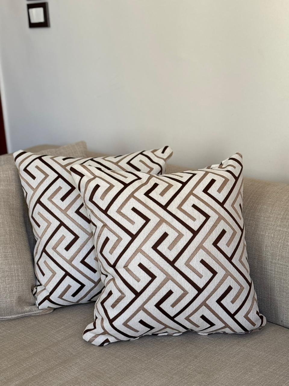 Premium Maze Velvet Cushion