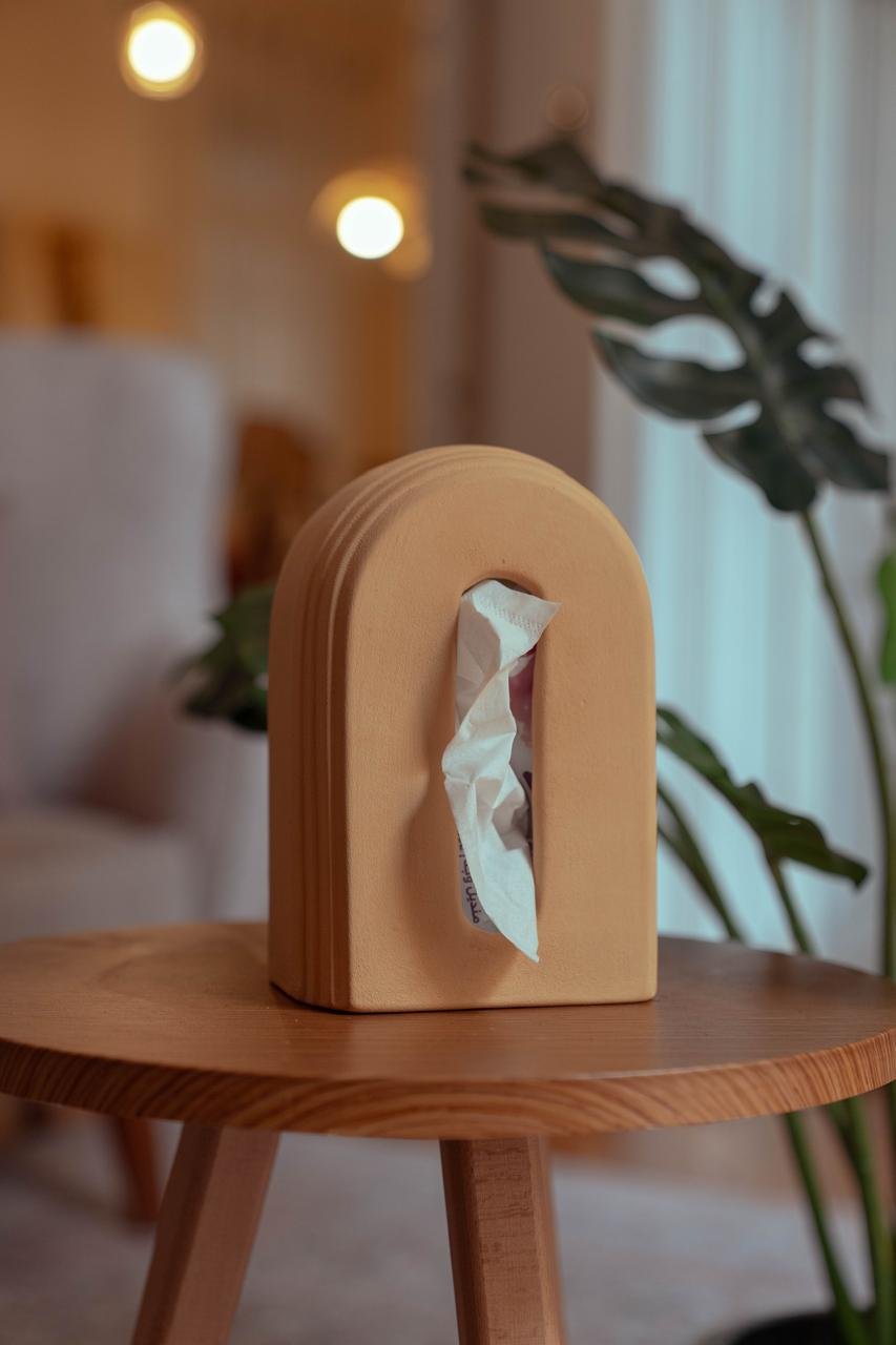 Tissue box