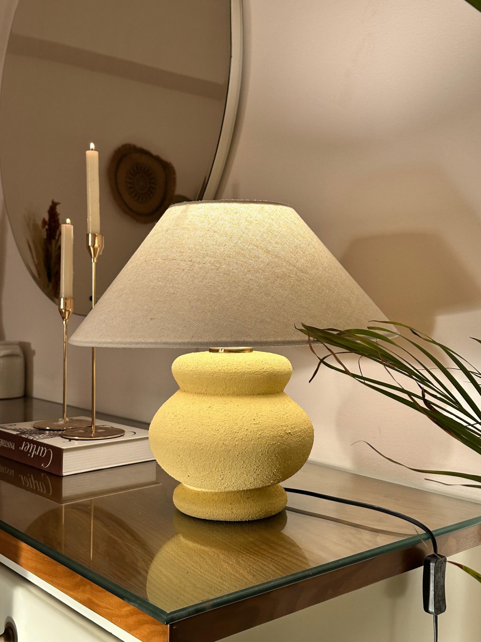 Pebble table lamp